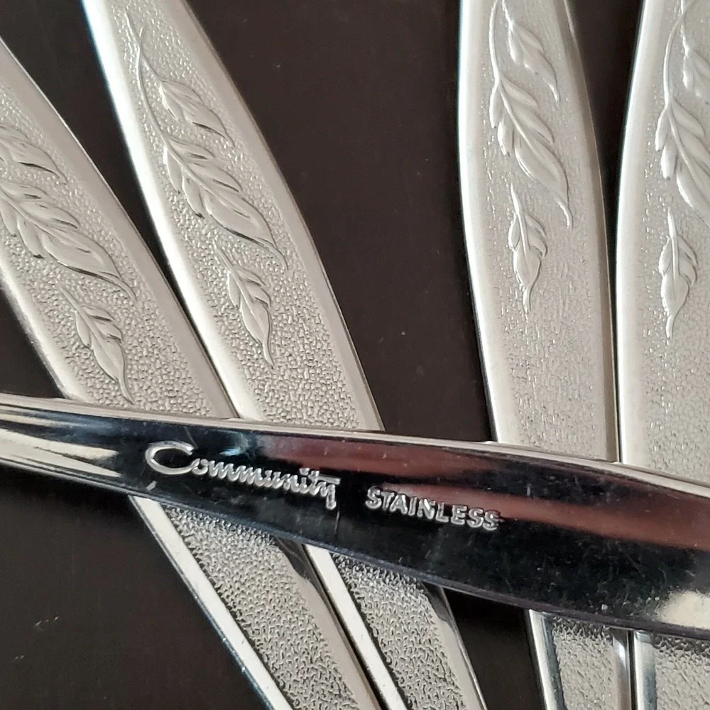 5 Teaspoons Oneida Community Woodmere Textured Wheat Leaf MCM Stainless Flatware